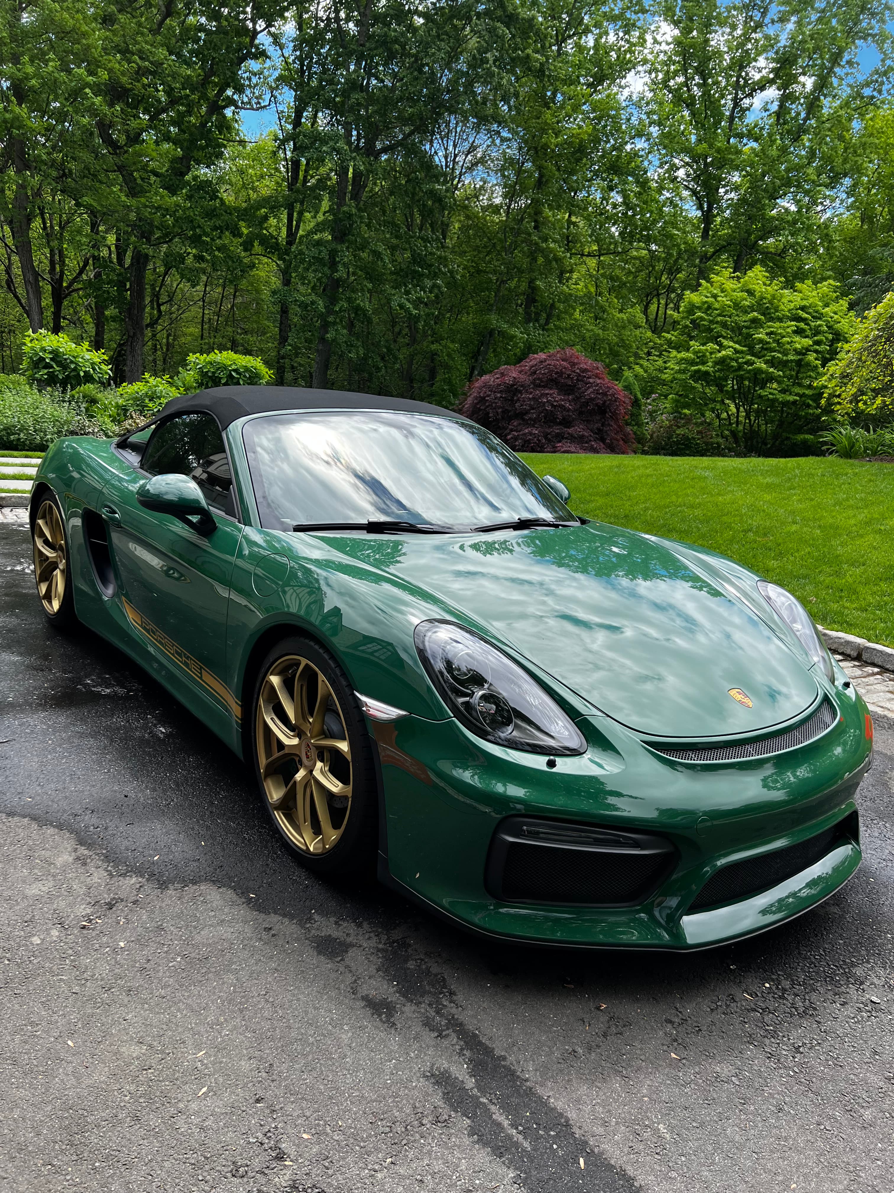 Green porche